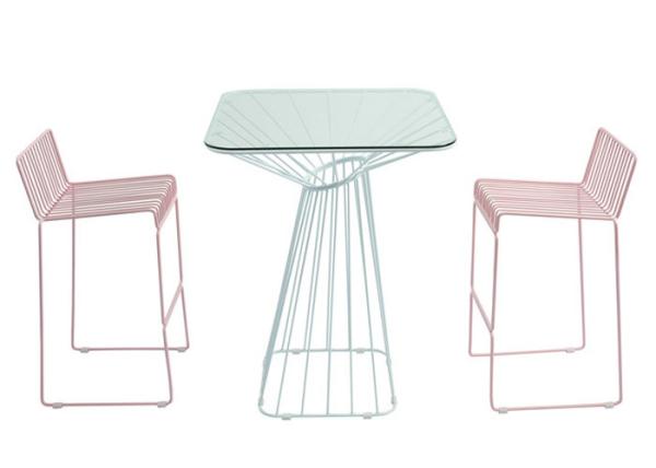 Pink And Blue Metal Wire 0.038CBM Outdoor Table Chairs