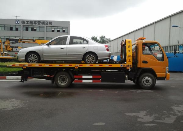 Durable Boom / Lifting Separated Wrecker Tow Truck 40KN For Highway Emergency