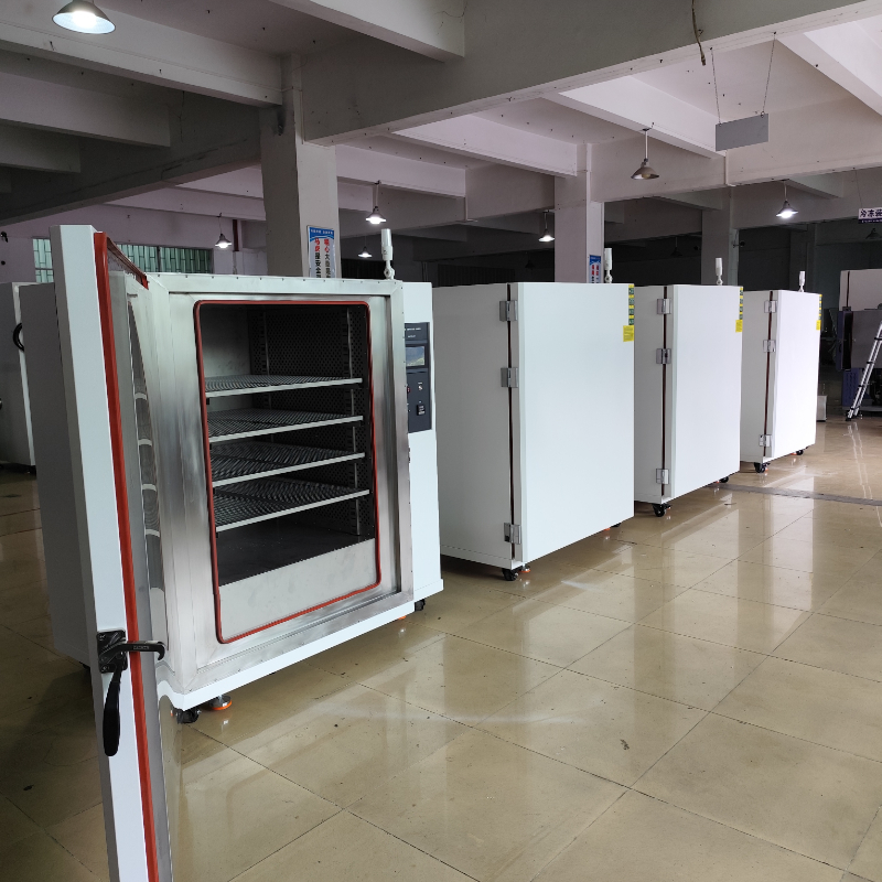 Programmable High Low Temperature Chamber with -70ºC to +150ºC Range and 20% to 98% RH Humidity Control