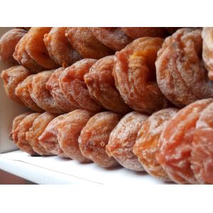 dried persimmon