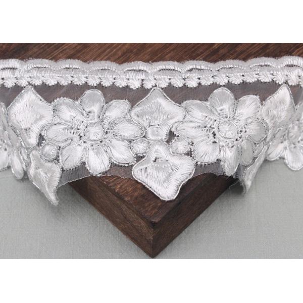 Белая ткань вышивки ленты шнурка с дружелюбным серебряной пряжи Лурекс поли эко-