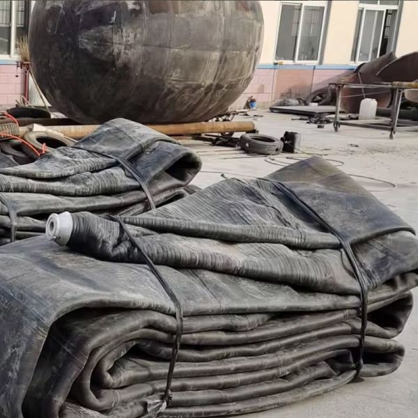 Inflatable Ship Launching Bag Durable Layers High Load Capacity Stable Roll