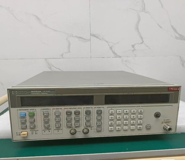 HP Agilent Rf Signal Generator For Sale 83732A 10 MHz – 20 GHz High Purity Synthesized Signal Generator