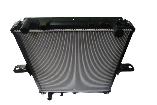 Стандартный размер Isuzu Автомобильный радиатор ASM NPR 700P 4HK1 8-98046663-0
