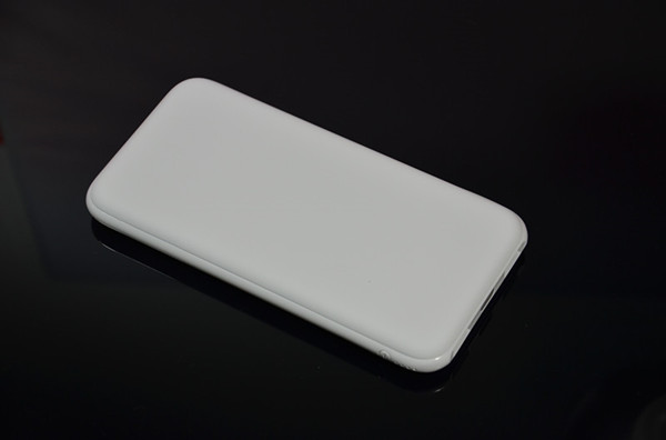 Ультра тонкие загрузочные люки портативной машинки 2 компактируют банк 10000мАх Ли силы - батарею полимера