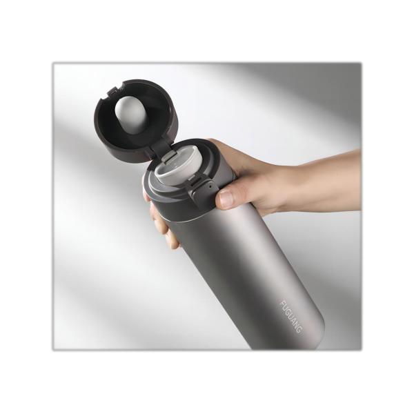 Botella de agua de titanio ligera de 500 ml Resistente al calor para ciclismo, campamento al aire libre Botella de agua de metal con tapa sellada para evitar fugas fácil de transportar