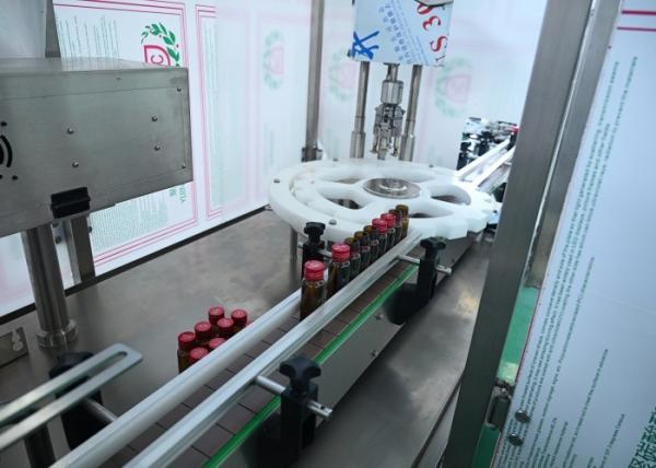 Máquina automática de enchimento de tampa de aço inoxidável para líquido / pó farmacêutico