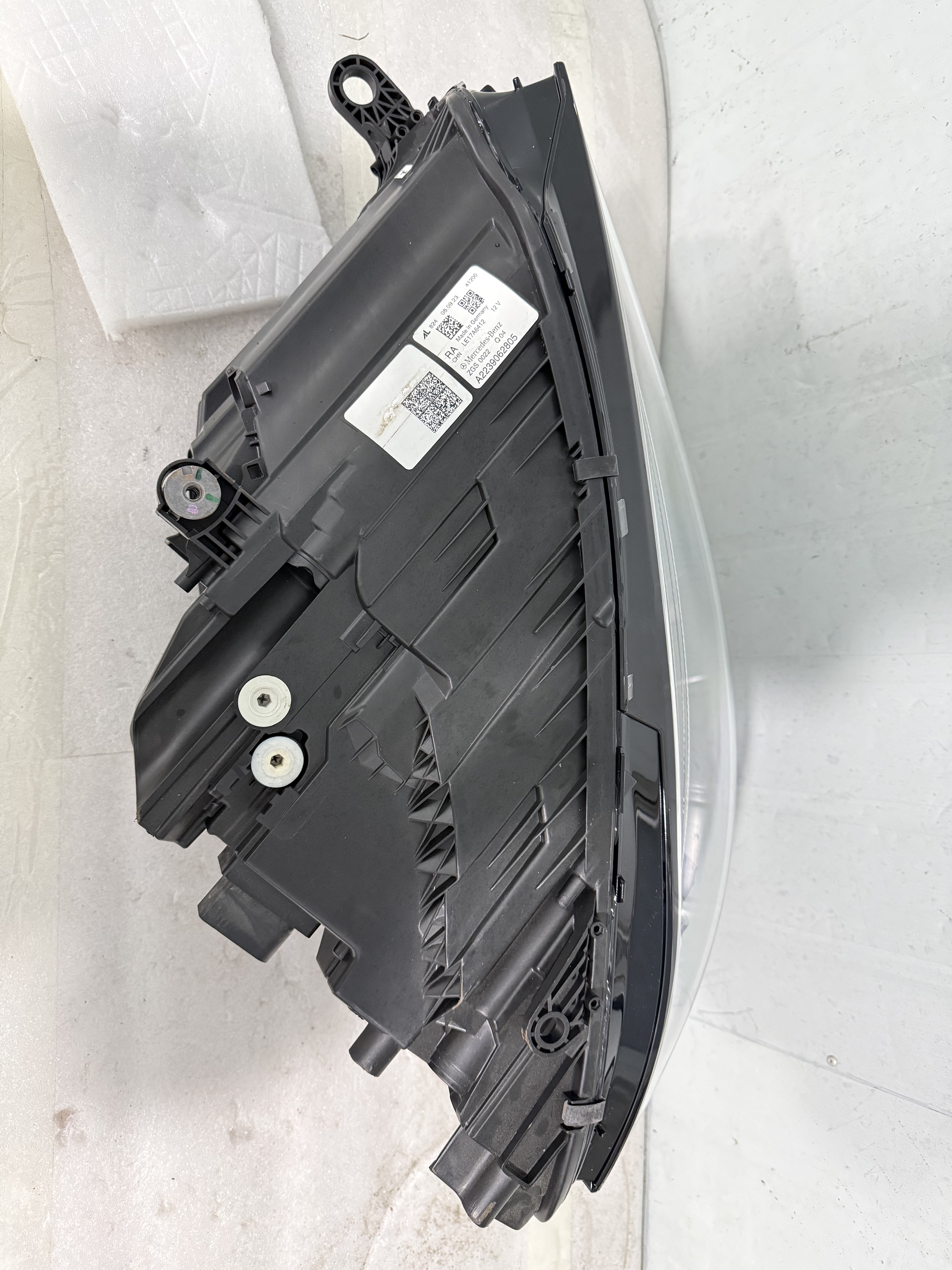 2022- 2024 S-Class low-end 223 right side part number: A22390 68603