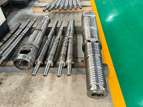 5kw Barrel Heating Power Conical Double Barrel and Screw 55/120 Combination Featuring Nitriding and Chrome Plating Surface Treatment Engineered for Polymer Extrusion