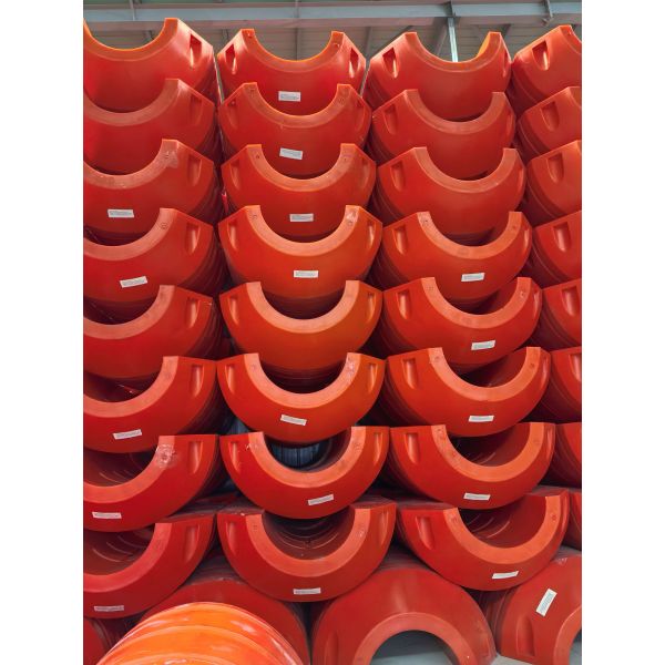 Hot Galvanised Cylinder Shape Corrosion Resistant HDPE Pipe Floater for Marine Applications