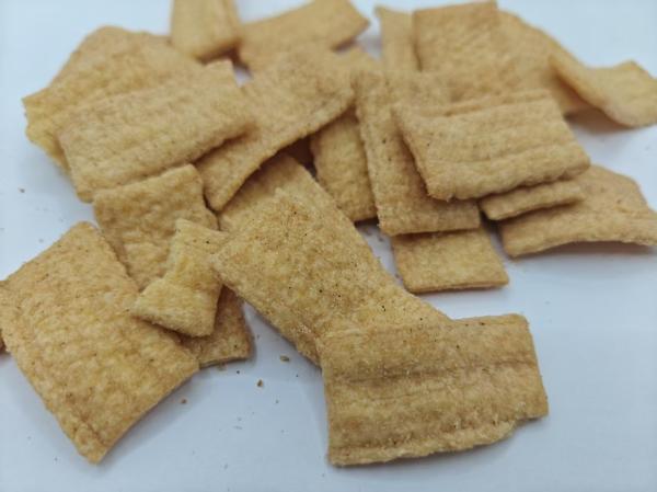 Bold BBQ-Infused Crunchy Rice Snaps For Savory Snack Lovers