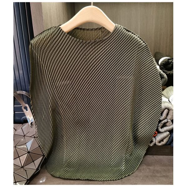Women's Loose-Fitting Batwing Sleeve T-Shirt for Spring Summer Casual New Solid Color Dragon Scale Design