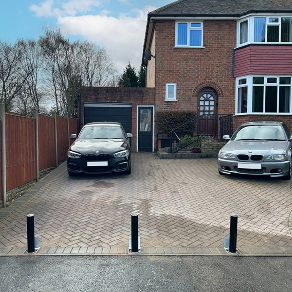 Automatic Hydraulic Road Barrier with IP68 Waterproof Stainless Steel Material and Hydraulic Lifting Core for Residential Security