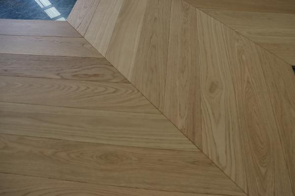 Prime Grade Euro Oak Chevron Engineered Wood Floor Chevron Pattern Parquet
