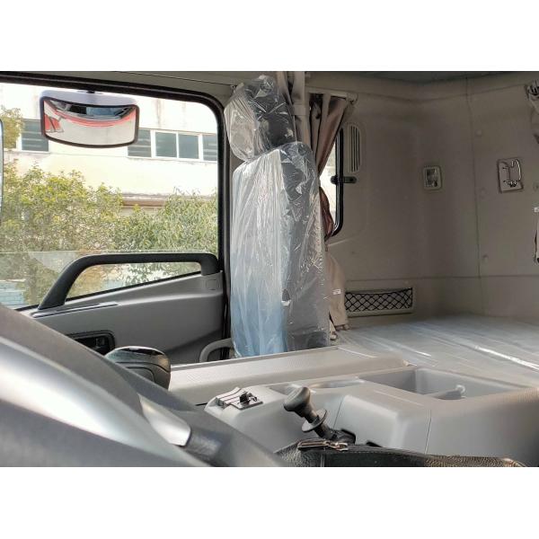 Modelo de camión de cabeza de tractor de remolque Dongfeng 6x4 GNL CNG camión de tractor con pantalla táctil