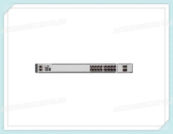 C9500-16X-E Ciscoのイーサネット スイッチ触媒9500 16は10Gig DNAの要素免許証を左舷に取ります