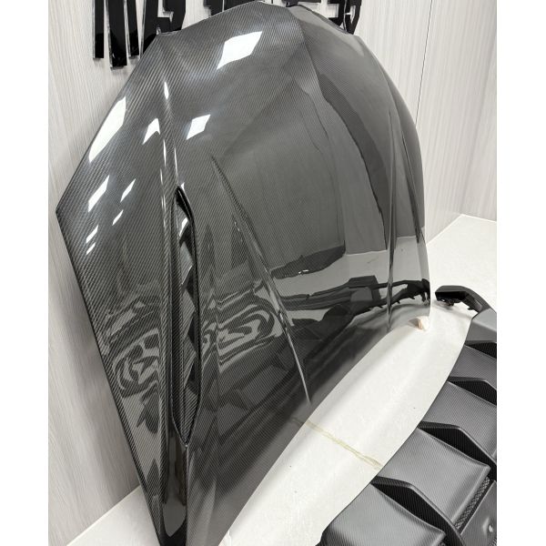 Dry Carbon Fiber Body Kit Bonnet Hood Lamborghini URUS Body Kit For Engine Cover