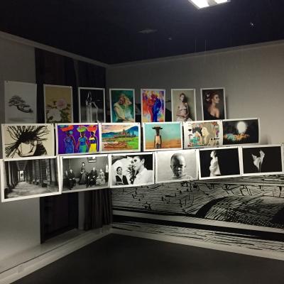 Square Acrylic Photo Frames 1.2mm Thickness Acrylic Box Frame For Big Pictures