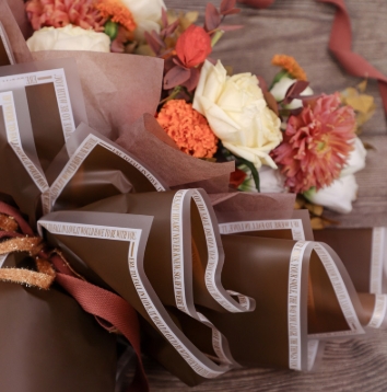 Papier d'emballage floral à bord magique Phantom de 57*57cm pour fêtes