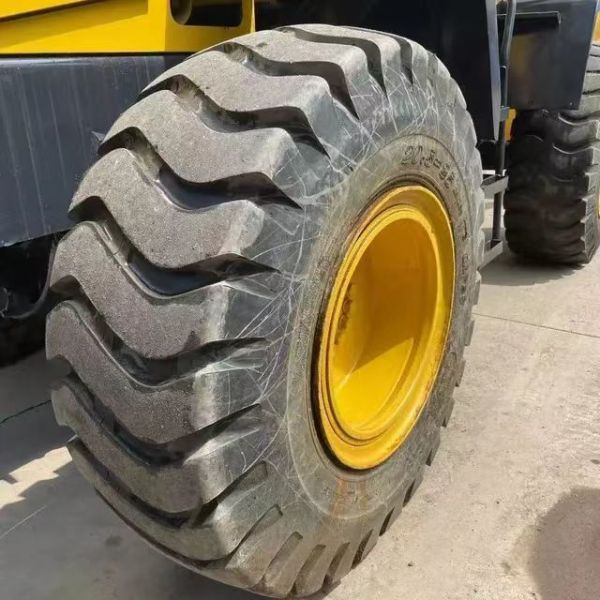 Japanese original Komatsu WA470-3 wheel loader is hot-selling. Komatsu loader