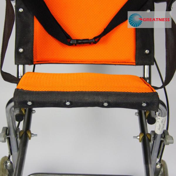 Bright Color Compact Aluminium Folding Wheelchair Small Wheels Easy Carry