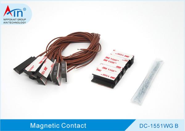 DC-1551WG B ; Facile actionnez le contact magnétique de porte avec le double adhésif ou vis dégrossi fixant le mode