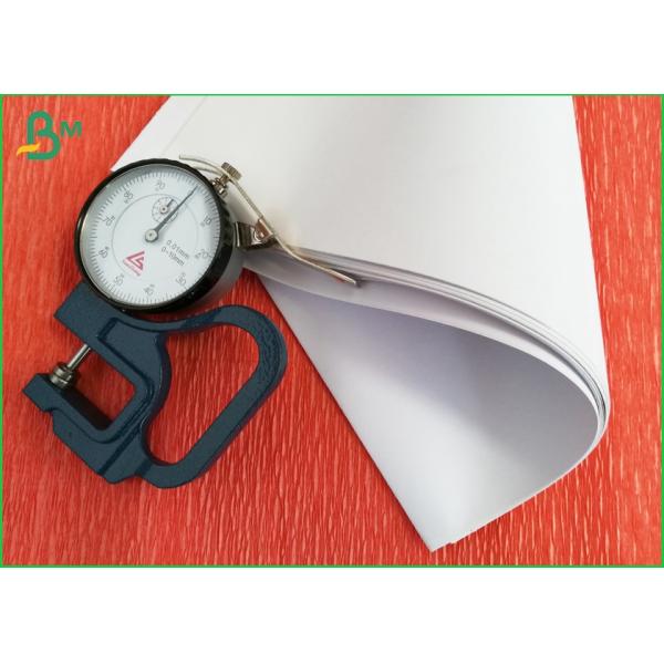 Hoja de papel bilateral en offset del papel 80gsm de impresión de la pulpa de madera de la Virgen para la impresión del libro de escuela