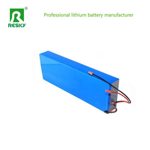 Batería de bicicleta eléctrica de iones de litio 15ah 48V para un carrito de golf eléctrico de 500W