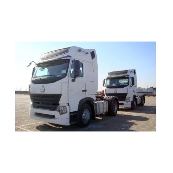 336 HP Mini Tractor Head Trucks With Tubeless Tire 4 × 2 Drive Wheel