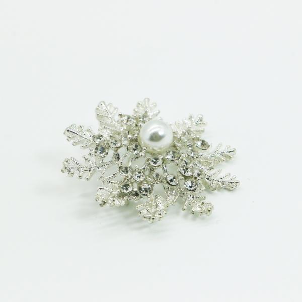 Silver Snowflake Fashion Brooch Pin Inlaid Pearl Crystal Diamond 4.5cm Size