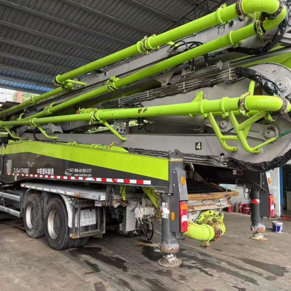Concrete Pump Truck Used 2020 Zoomlion 63m 63 meters with Mercedes Benz Chassis