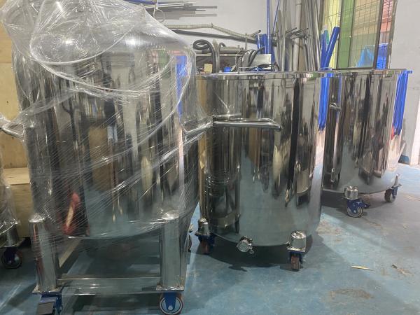 500 Litre Stainless Steel Tank Movable food grade Customized with Four round legs