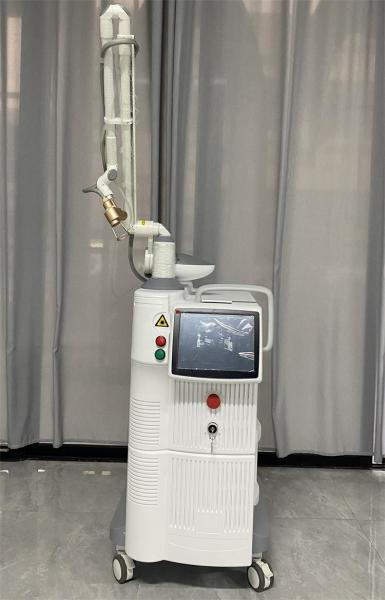 Vertical Fractional co2 Laser Beauty Machine For Freckle Stretch Mark Skin Mole Acne Scar Removal Vaginal Tightening