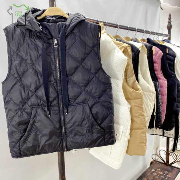 Women's Used Winter Clothing Mixed Style Fashionable Zipper Casual Vest Bulk Sale