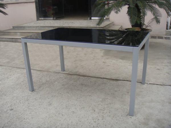 square table 