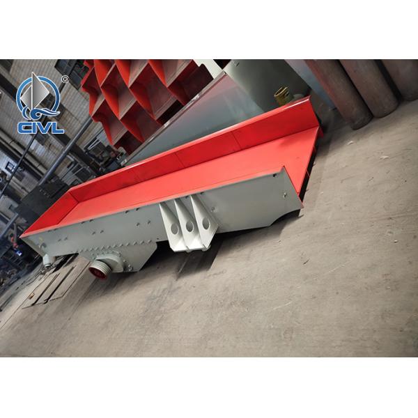 Vibrate Feeder 22kw Engine Crushing Machinery 4 Tons Weight Feeding Equipment