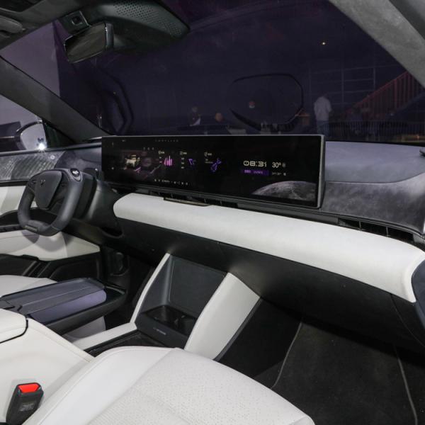2023 Energy Geely ROBO-01 Luxury Four Wheel Electric Vehicle with Max Speed of 200 Km/h and Fuel Type of Electric Car