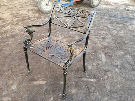 French Style Cast Iron Outside Table And Chairs Antique Bronze For Park