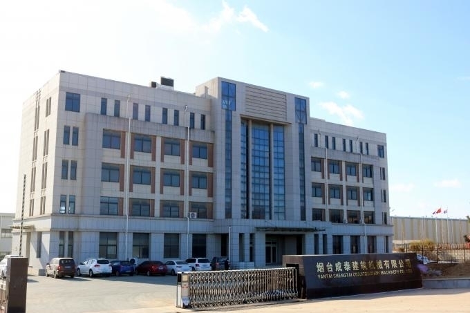 Диаметр долота 68 мм Отбойный молоток бананового типа Гидравлический отбойный молоток Yakai CTHB40, установленный на экскаваторе-погрузчике JCB 3CX