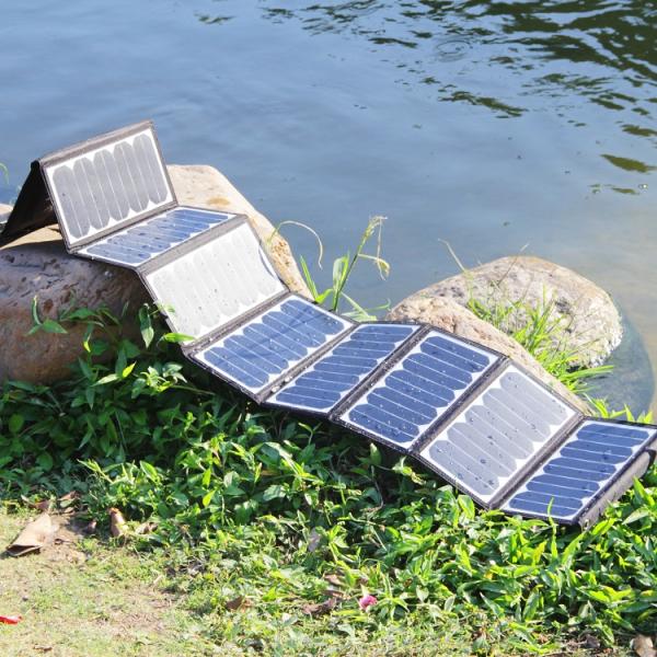 Suitcase Solar Panel Kit 40W 50W 60W Outdoor Camping Waterproof Folding Solar Panel Bag