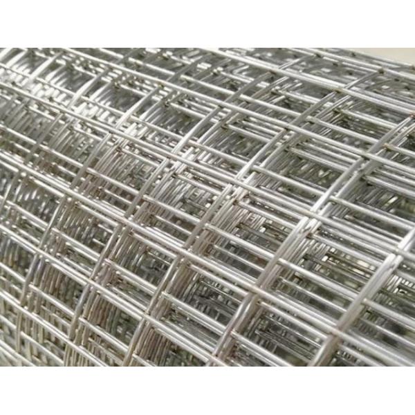 PVC Coated Square Hole Welded Wire Mesh with 1/4'' 3/8'' and 3/4'' Hole Sizes for Security Cages and Animal Enclosures