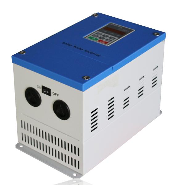 7.5KW Solar Water Pump Inverter Three Phase MPPT 380 - 440V Inverter