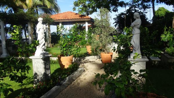 Garden stone white fountains,home white marble park stone fountain ,China stone carving Sculpture supplier