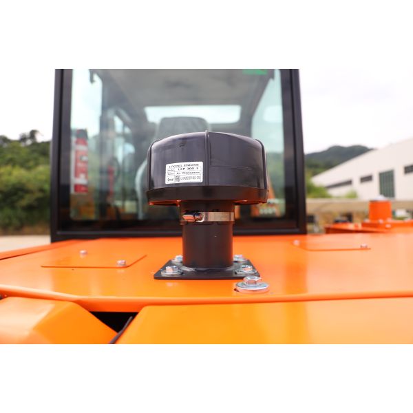 6 Ton Hydraulic Crawler Excavator with 15.4kw/2400rpm Power and 5900*2000*2600 mm Specification