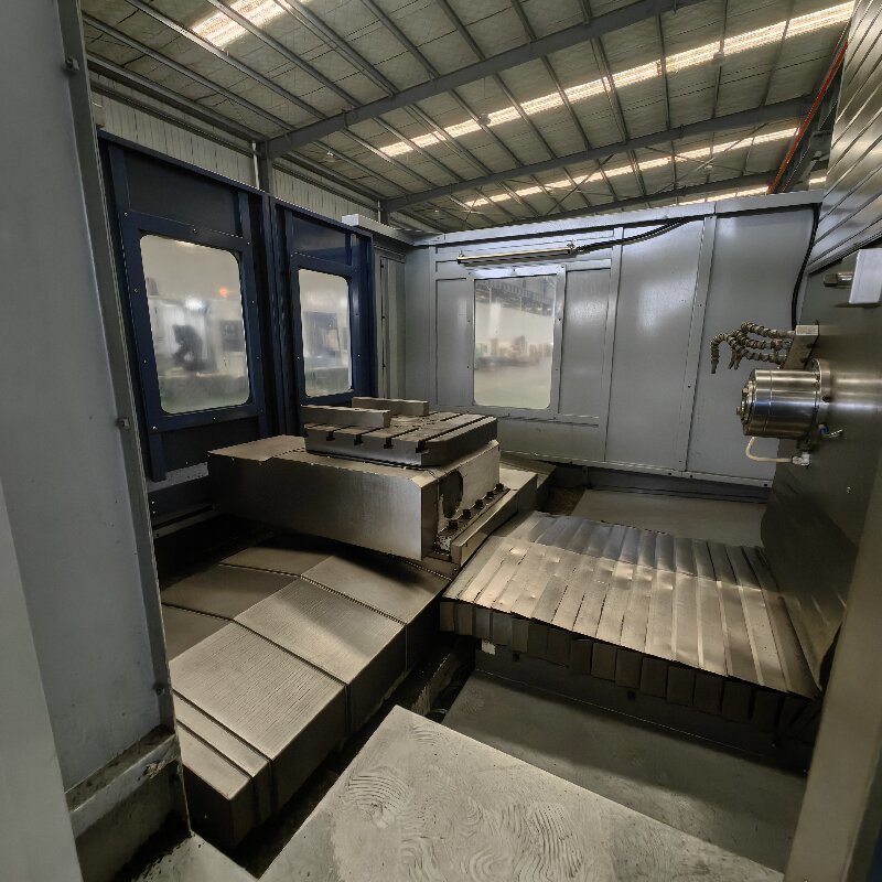 HMC1000 BT50 Automatic High-Accuracy Horizontal Machining Center 1000x1000mm Table 2100kg Load