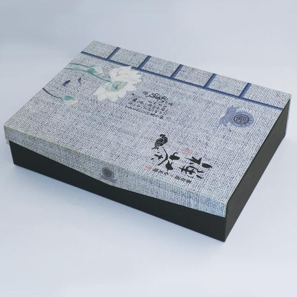 Customized advanced cosmetic packaging box with wood grain printing gift box