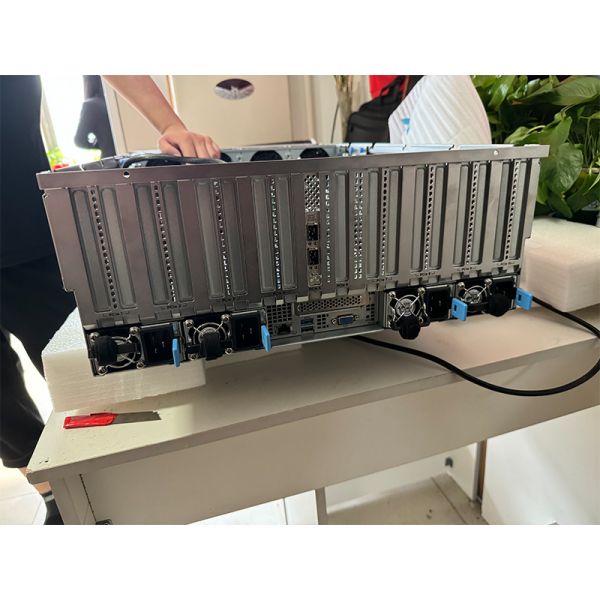 Lenovo WenTian WA5480 G3 4U GPU Server with 10 GPUs, DDR5 Memory, and PCIe Gen5 for High-Performance Computing
