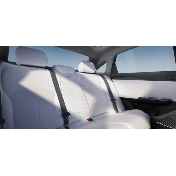 Geely Galaxy L6 Chinese Electric Sedan Plug In Hybrid Sedans 1370KM L2 Assisted Driving