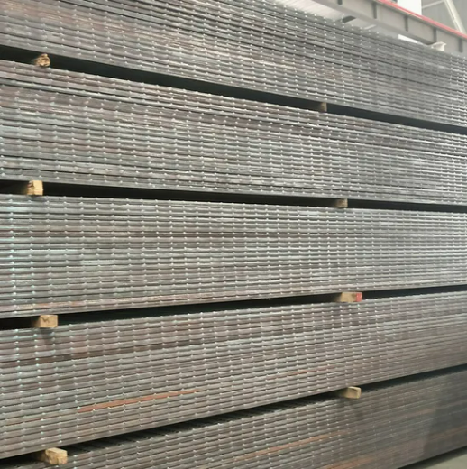 Hot-Dipped Galvanized Steel Grating with Standard YB/T 4001.1-2007 ANSI/NAAMM(MBG531-88) and BS4592-1987 for Security Fence
