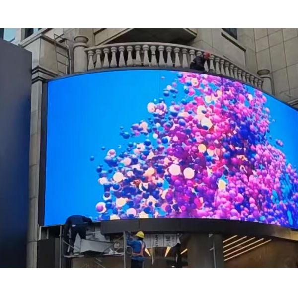 Large Digital Billboard Waterproof Outdoor LED Screen Advertisement LED Display